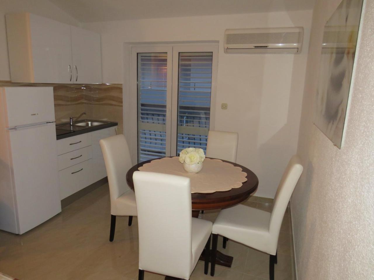 Apartment Miskovic Makarska Exterior foto